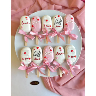 Valentines Cakesickles (per piece)