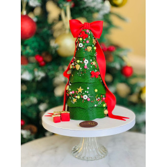 Christmas Tree Cone Buttercream Cake