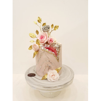Floral Geode Cake 