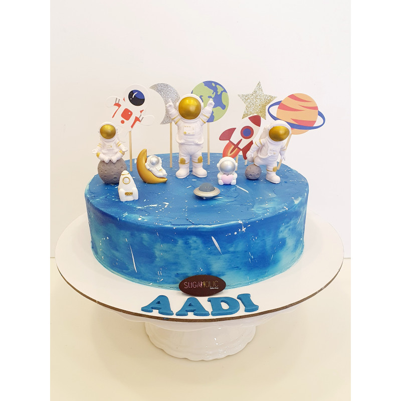 Astronaut-Theme-Birthday Cake-order online cake in coimbatore-Friend In  knead