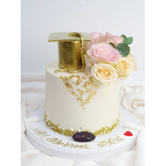 Graduation Cake - with flowers and Golden hat 