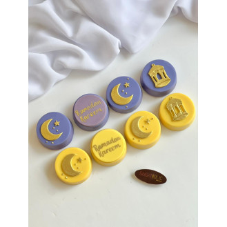Ramadan Oreo Dipped ( per piece )