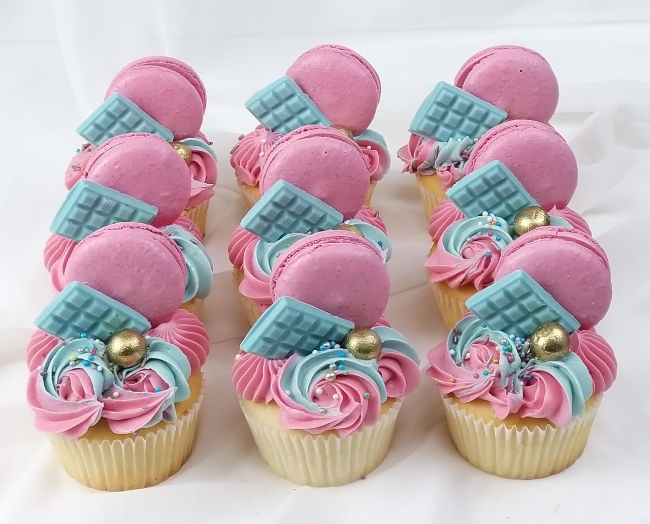 Candyland Macaron and Chocolate Cupcake (per piece)