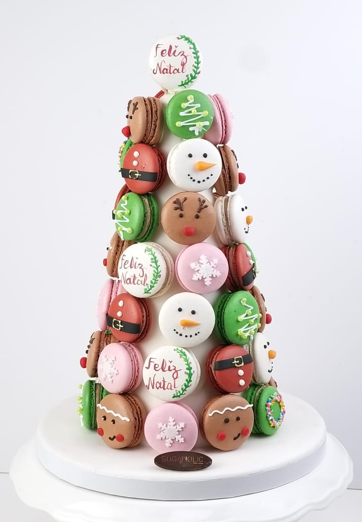 Christmas Vibes Macaroon Tower 