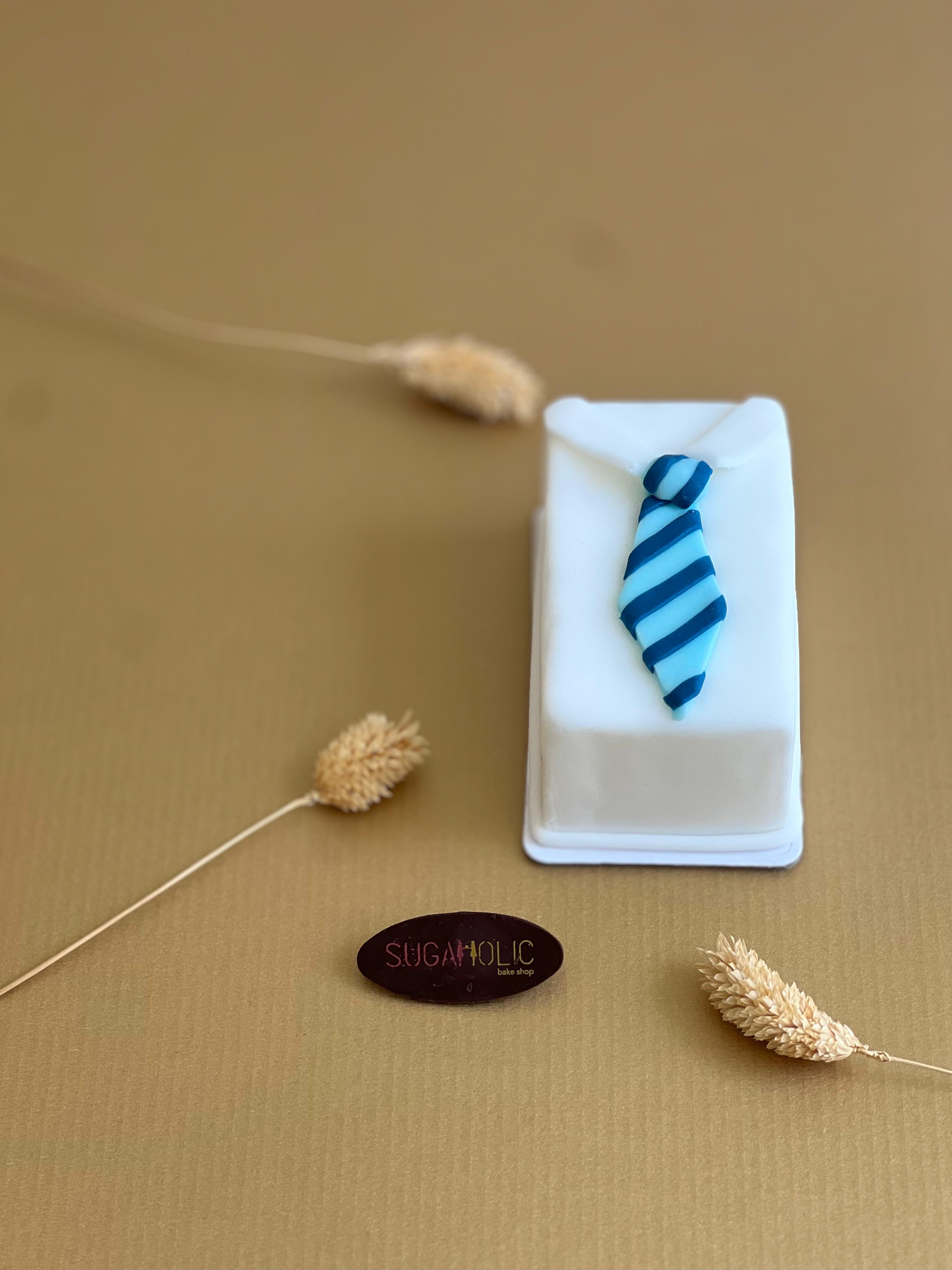 Father's Necktie Fondant Pastry