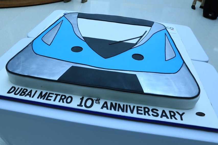 Dubai Metro Cake 