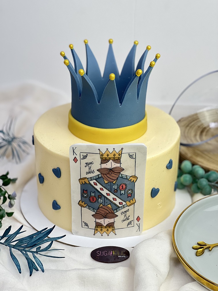 Fathers Day Crown Cake 