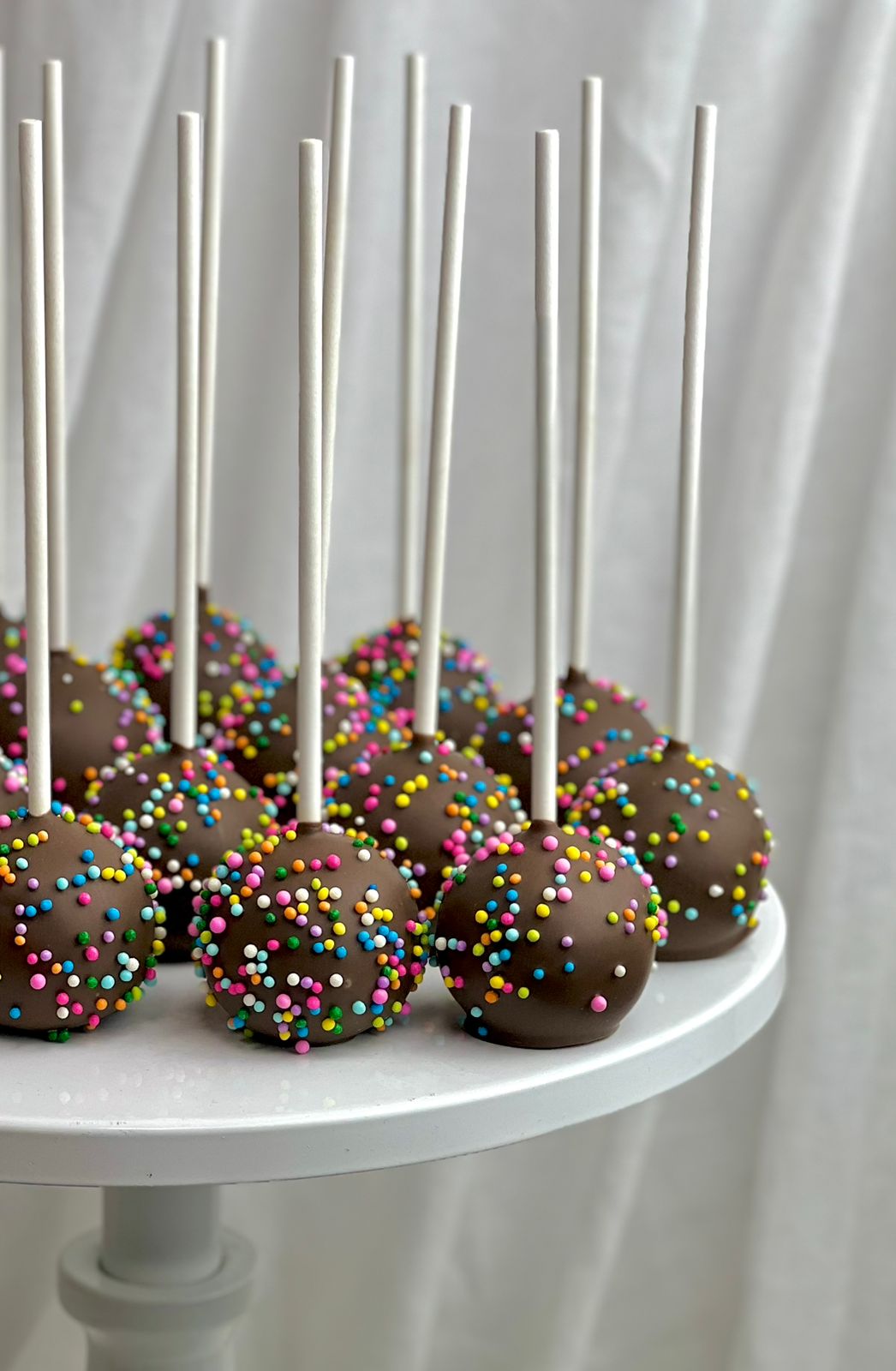  Brown Cakepops with Round Sprinkles ( Per piece)