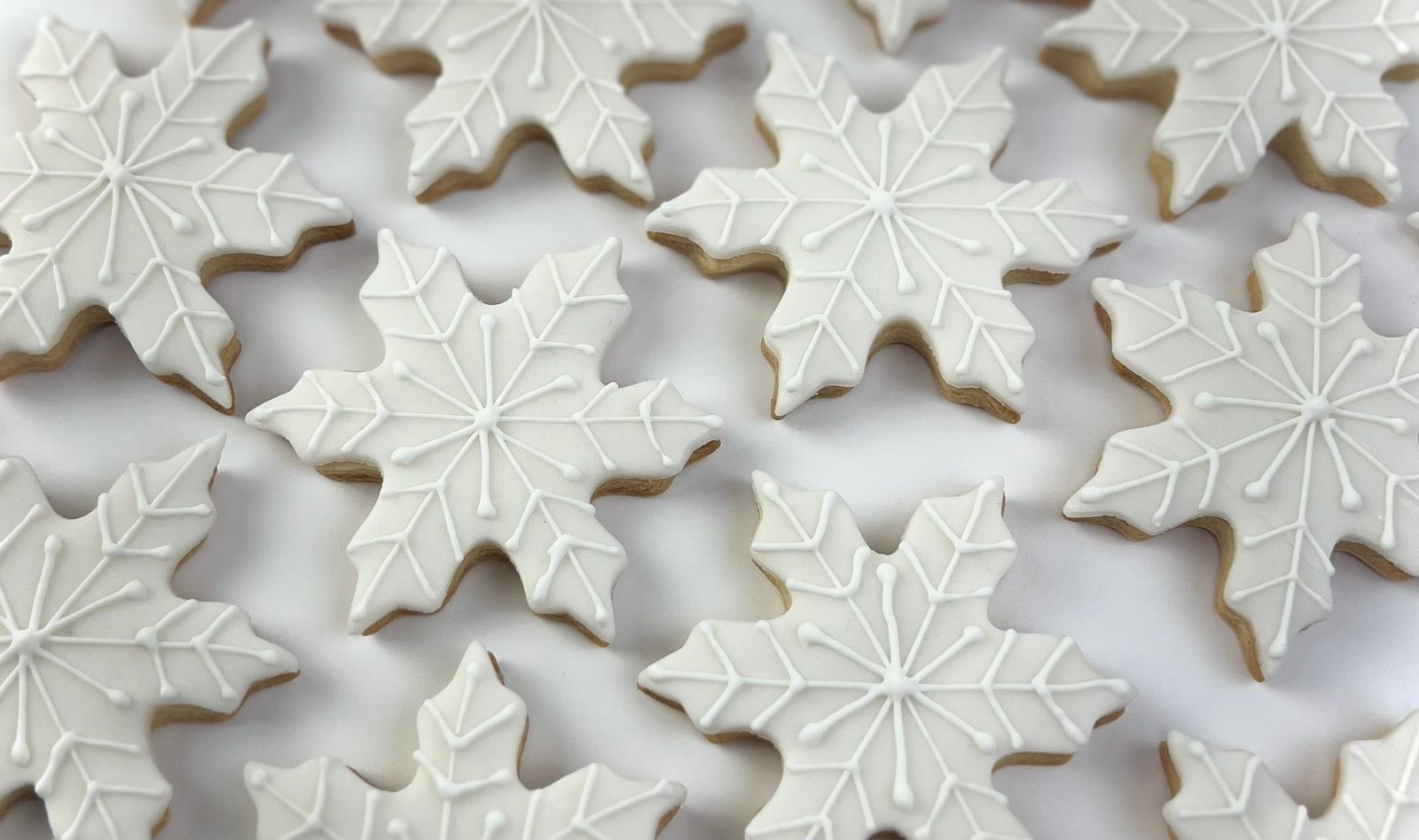 Shaped Stellar Dendrites Snow Cookies ( per piece)