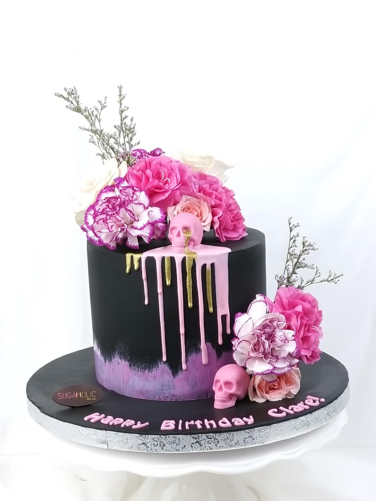 Halloween black and pink theme cake 
