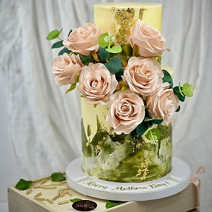 Mothers Day Floral Cake 
