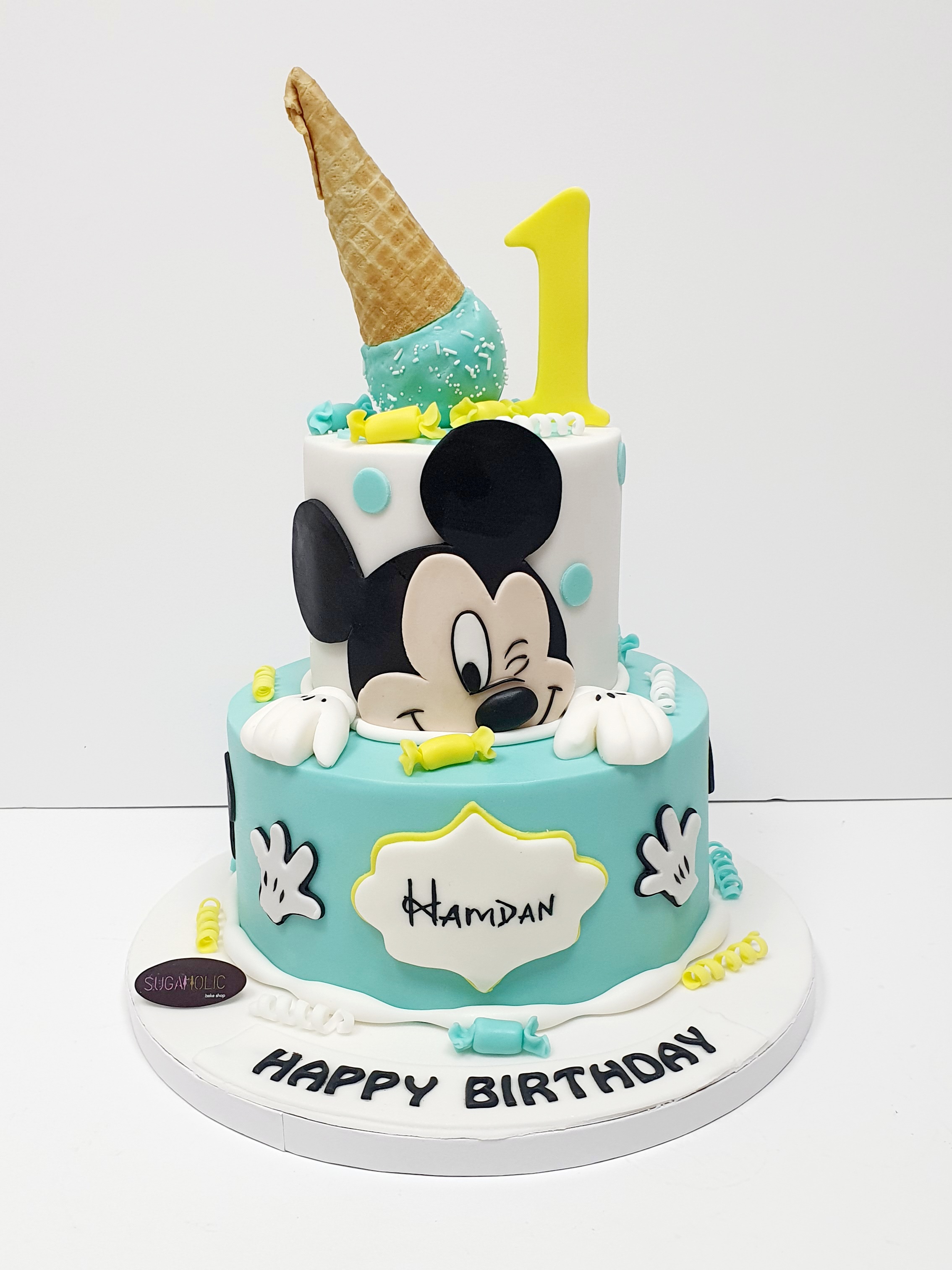 Mickey Mouse Cake 01
