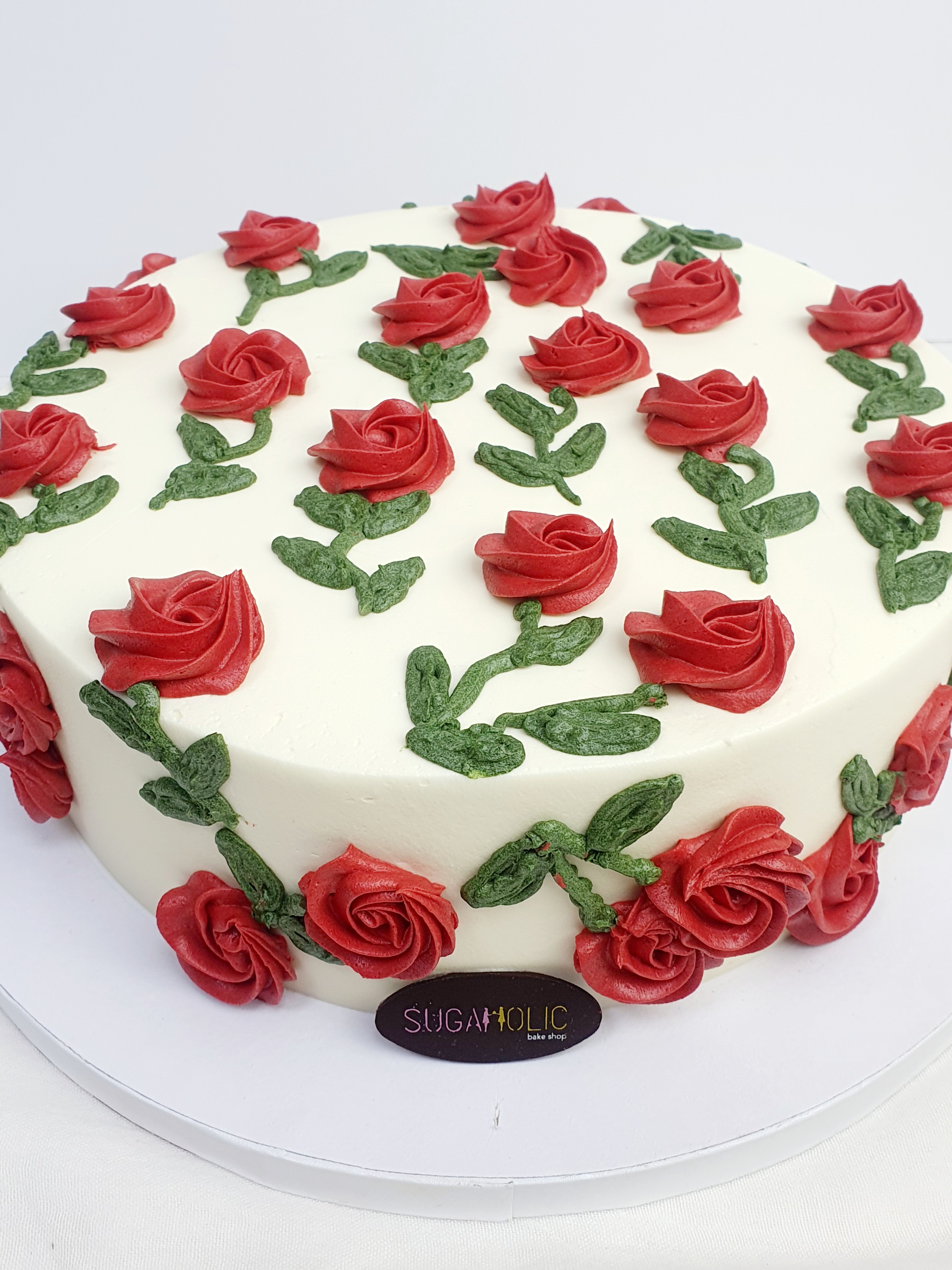 Red Rosette Piping Cake 