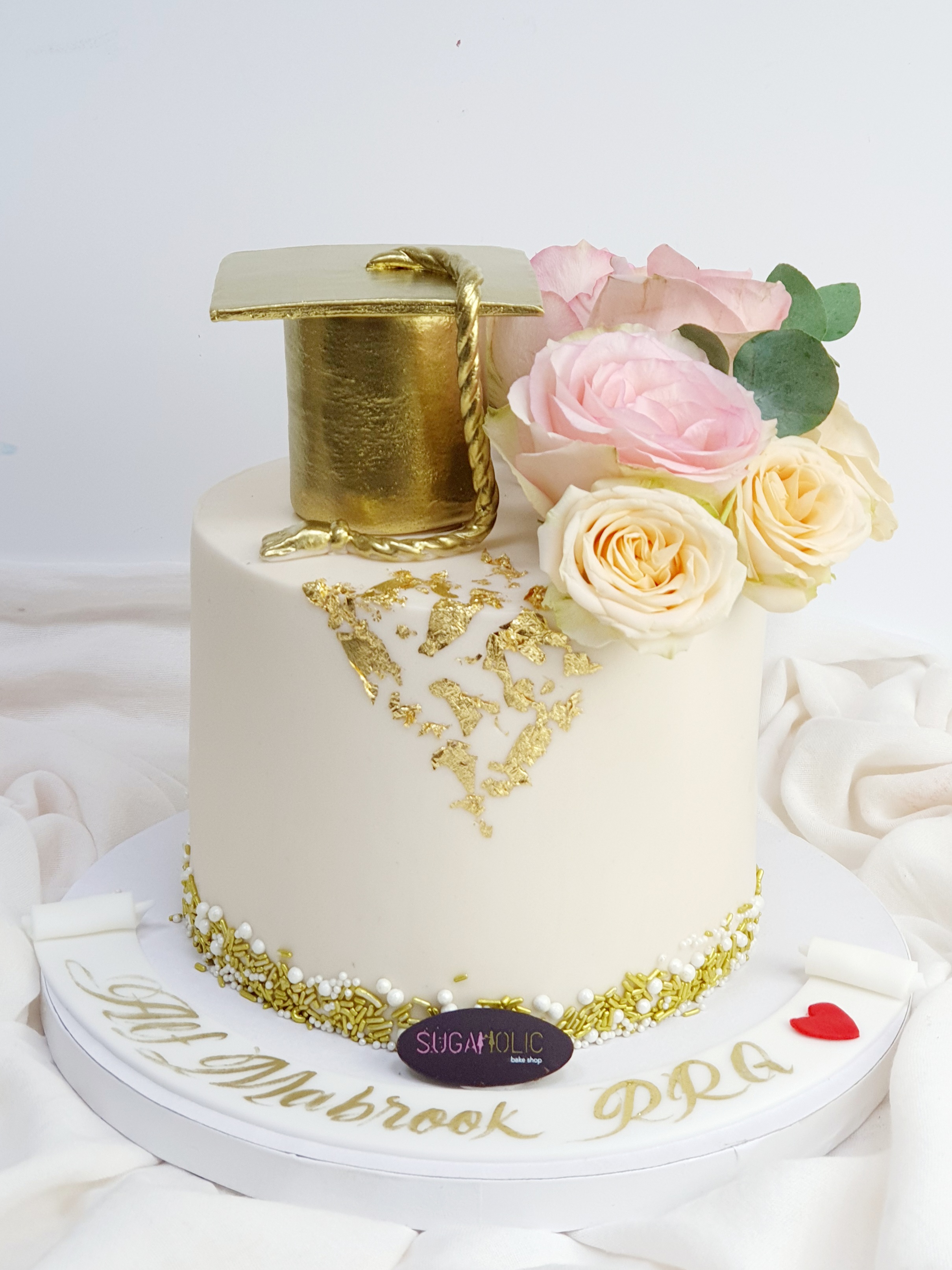 Graduation Cake - with flowers and Golden hat 