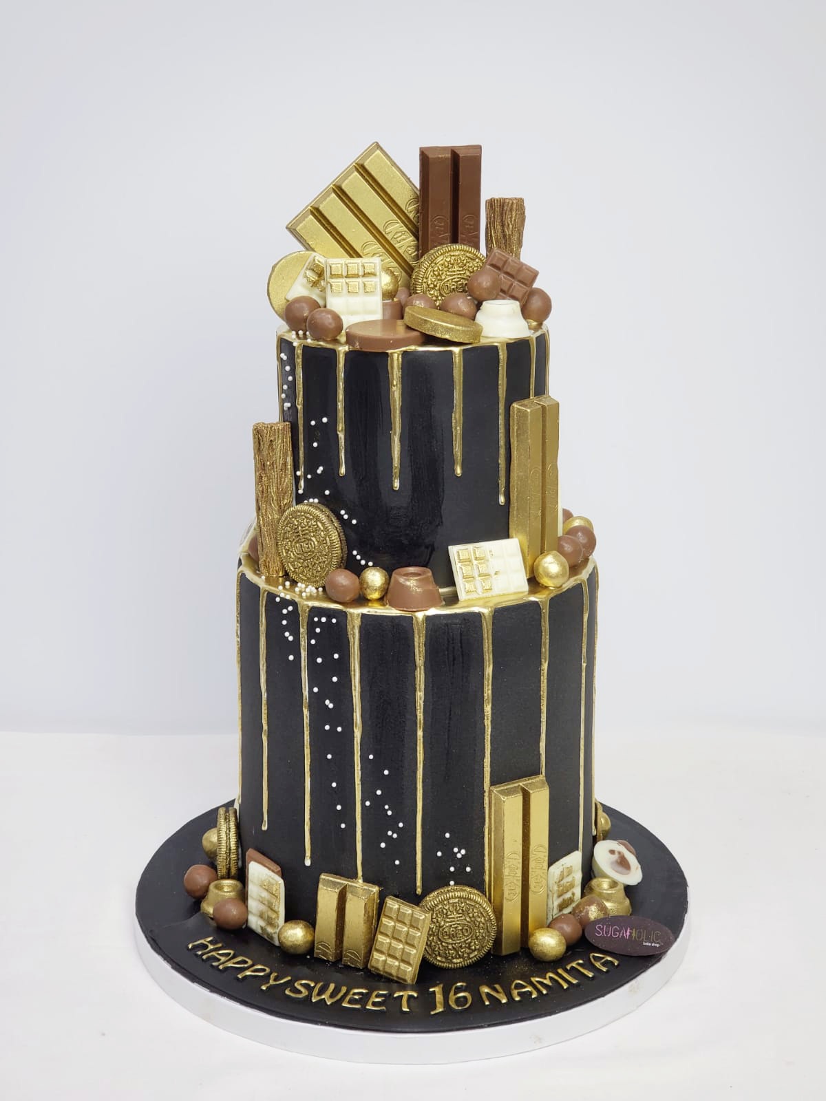 Black and Gold Cake 