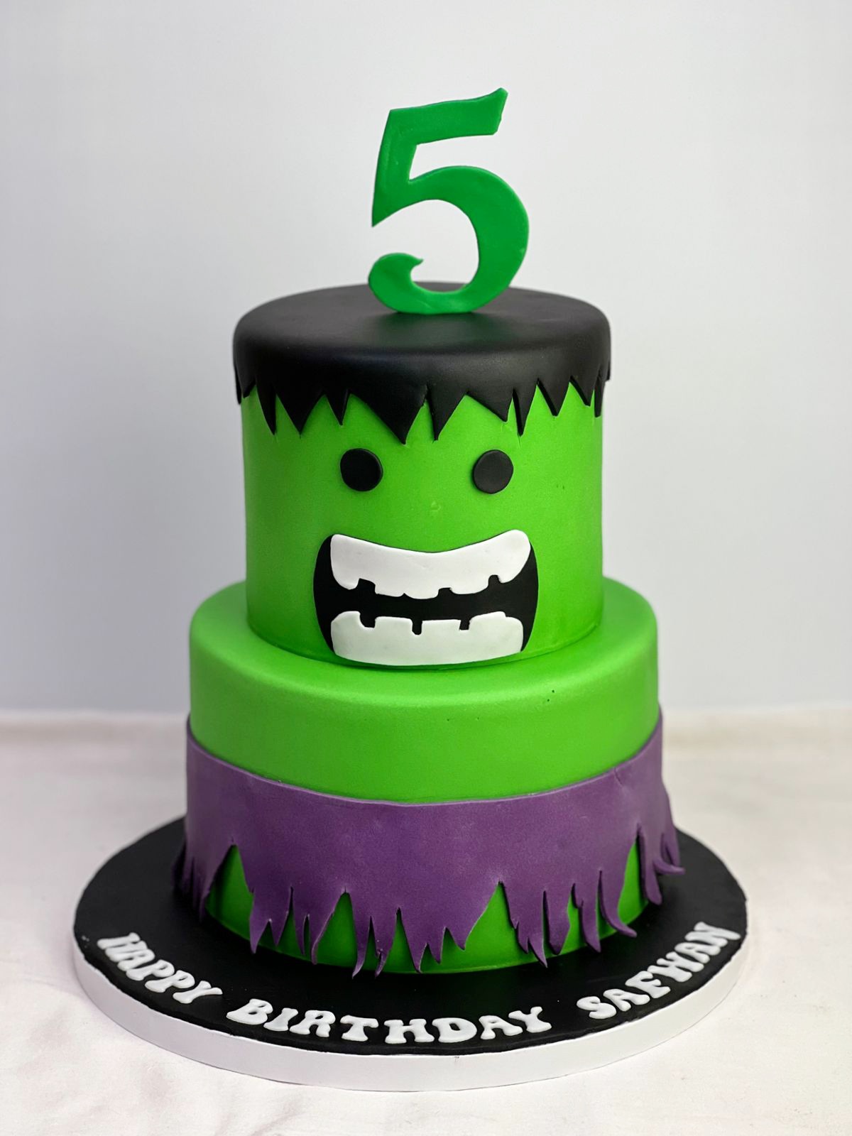 Hulk Cake