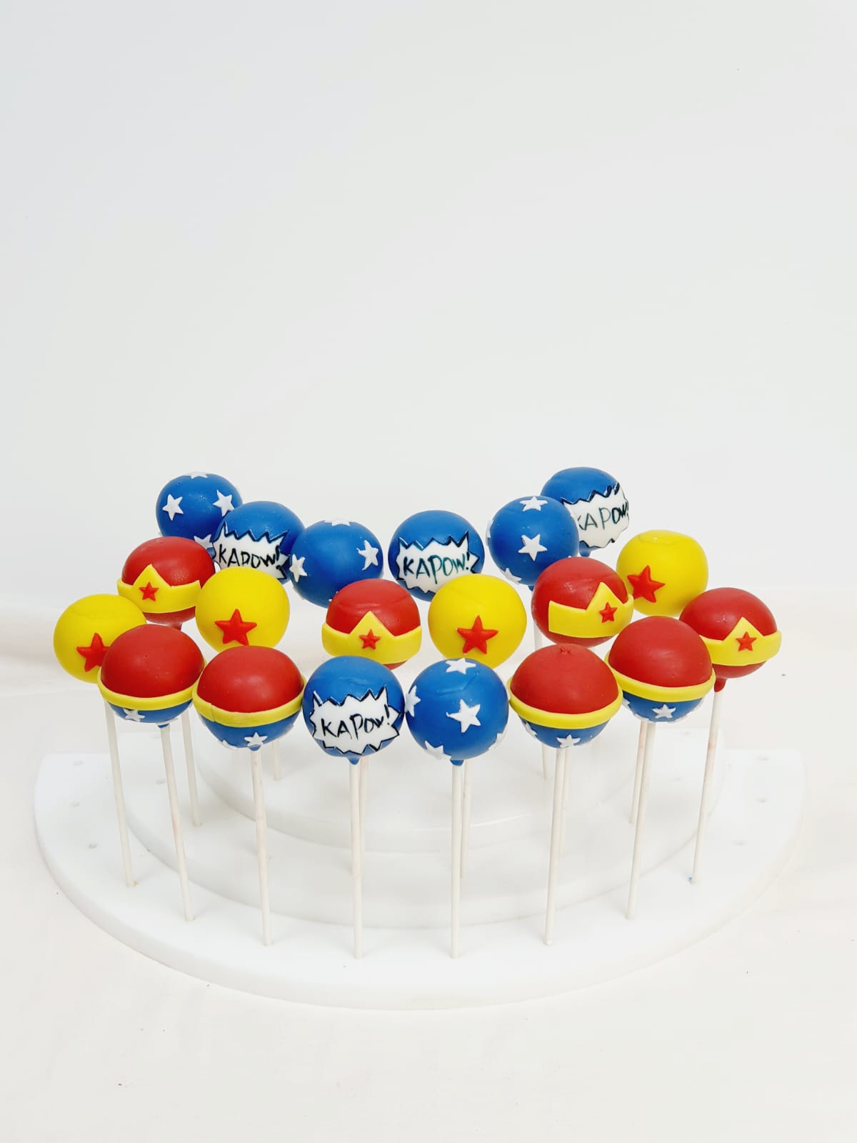 Wonder Woman Cake Pops ( per piece)