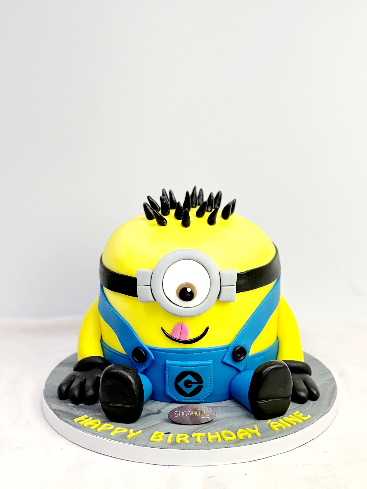 Minion Cake 01