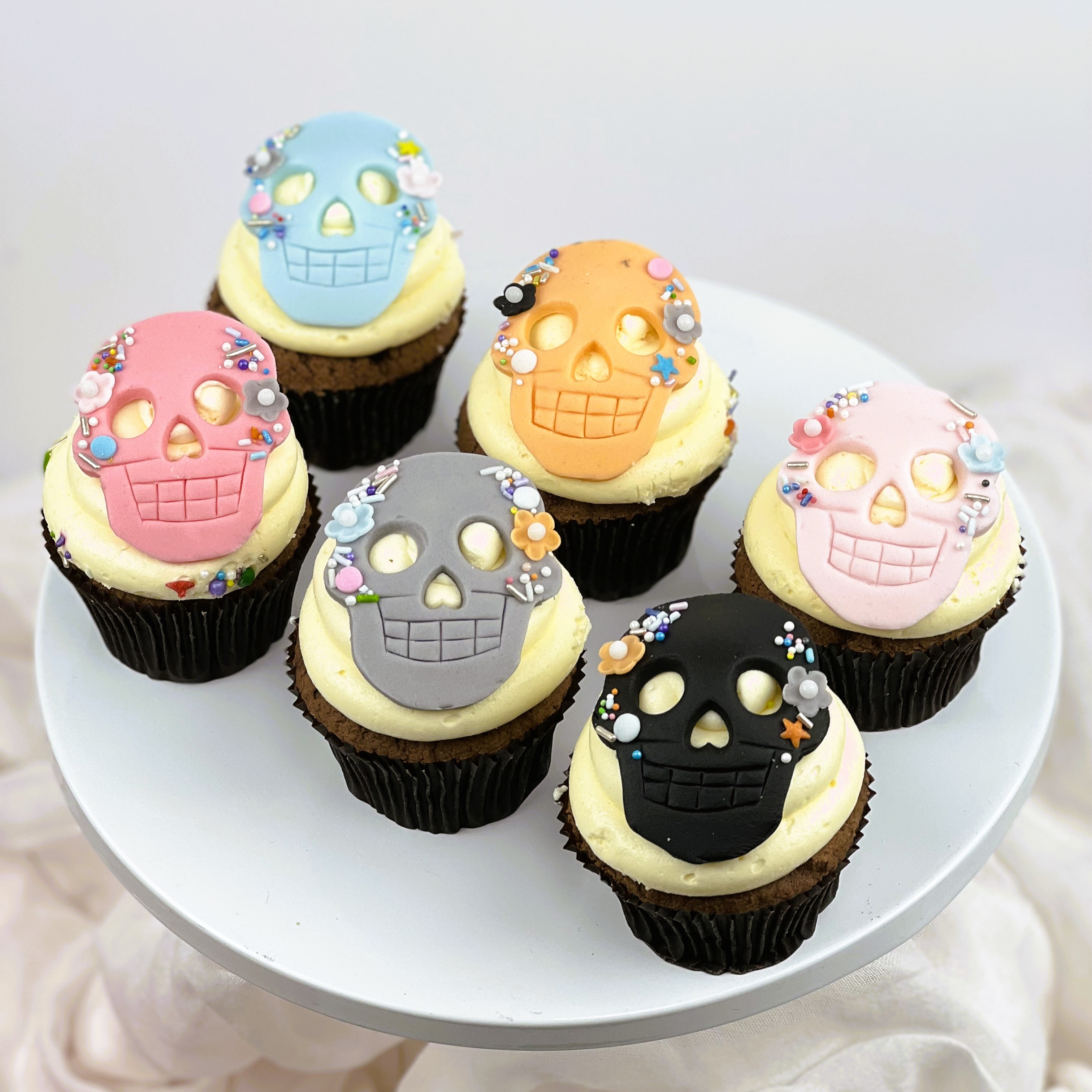 Skeleton Cupcakes 