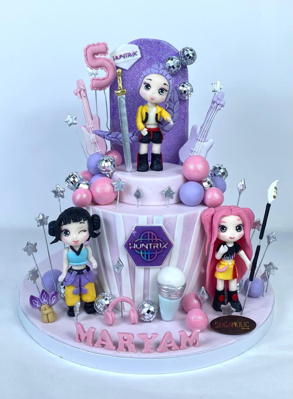 K-Pop Fantasy Idol Fondant Cake