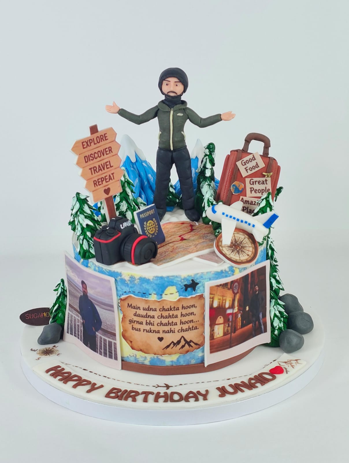 Mountain Explorer Travel Fondant Cake